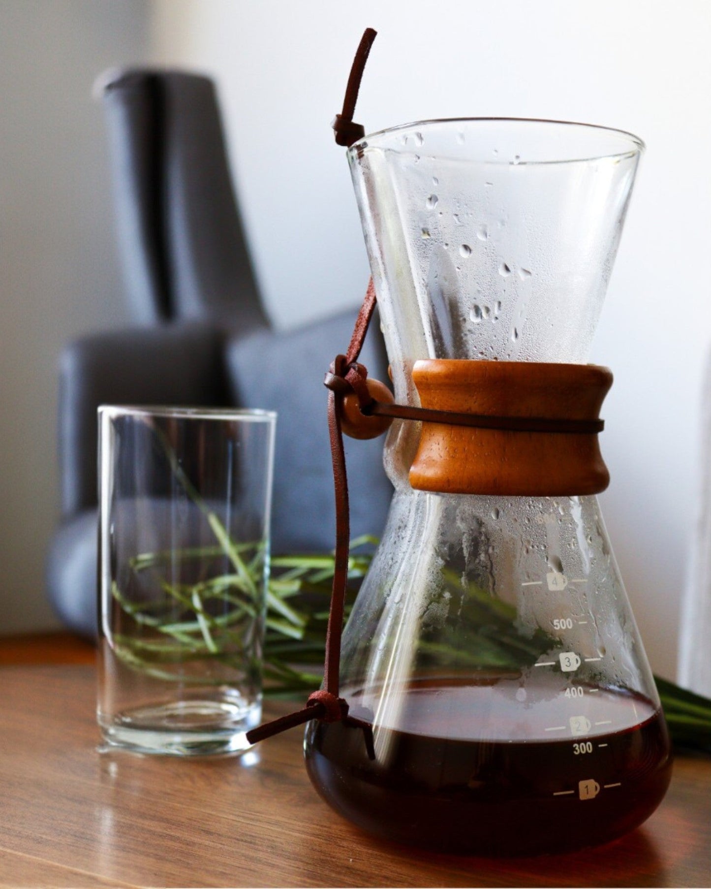 Chemex Coffee Maker 600 ml – La Perfección en Cada Taza de Café | Incluye 40 filtros